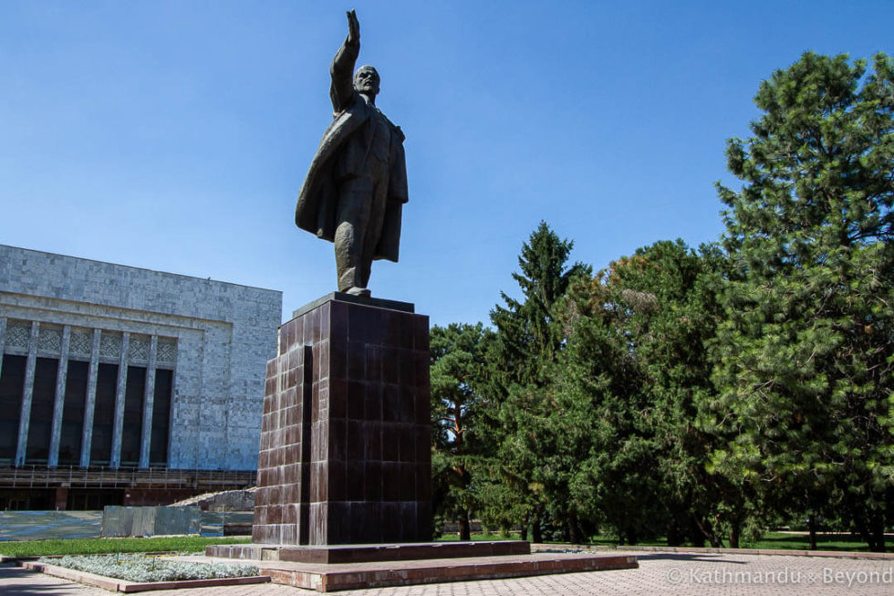 In photos: Lenin statues in the former Soviet Union