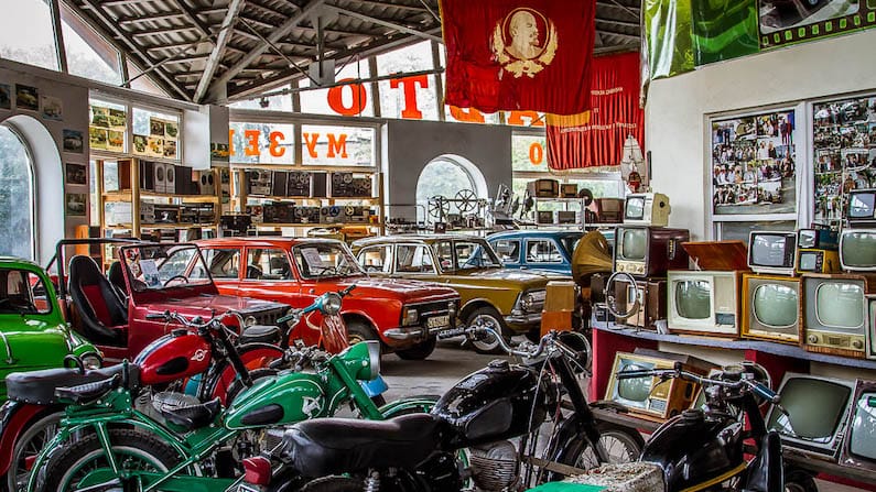 A retro visit to the AutoMotoVeloPhotoTeleRadio Museum in Vinnytsia, Ukraine