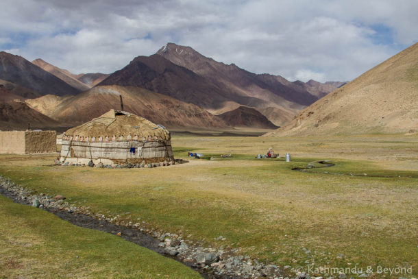 Guide to Transport on the Pamir Highway and in the Wakhan Valley