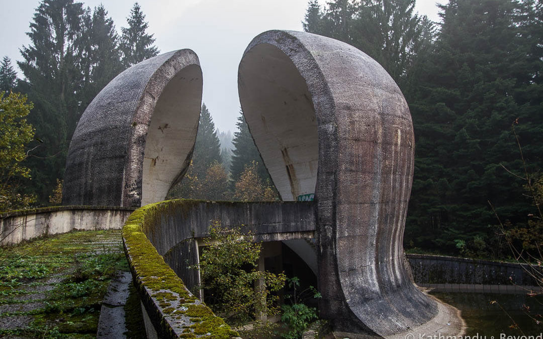 Monument to the Revolution