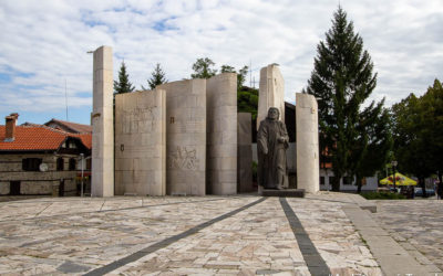 Monument to Paìsiy Hilendàrski