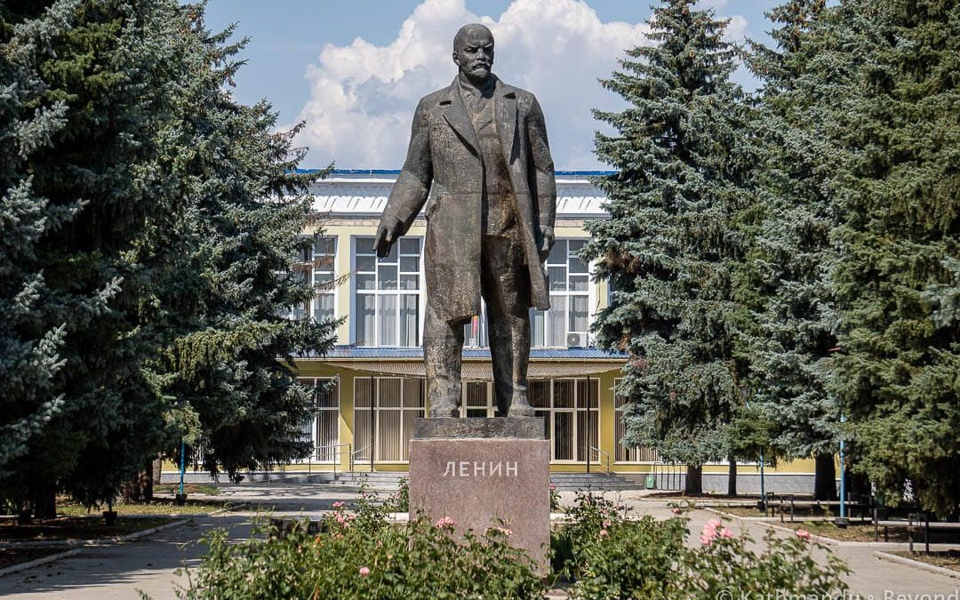 Monument to Vladimir Lenin