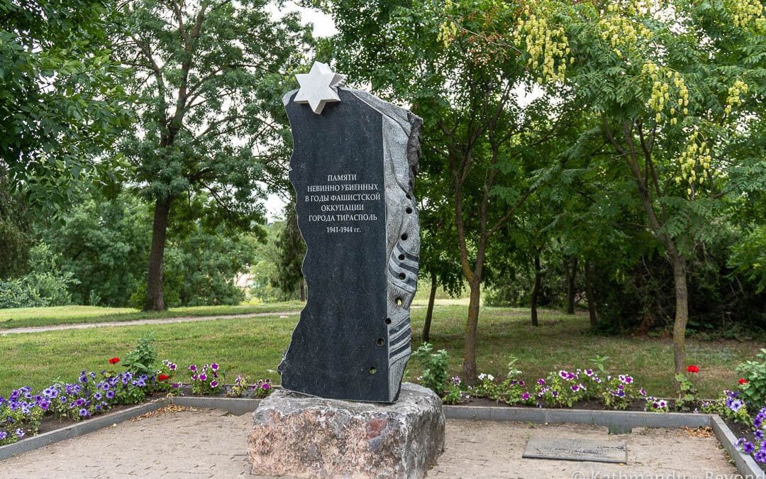 Monument to those killed during the Fascist Occupation