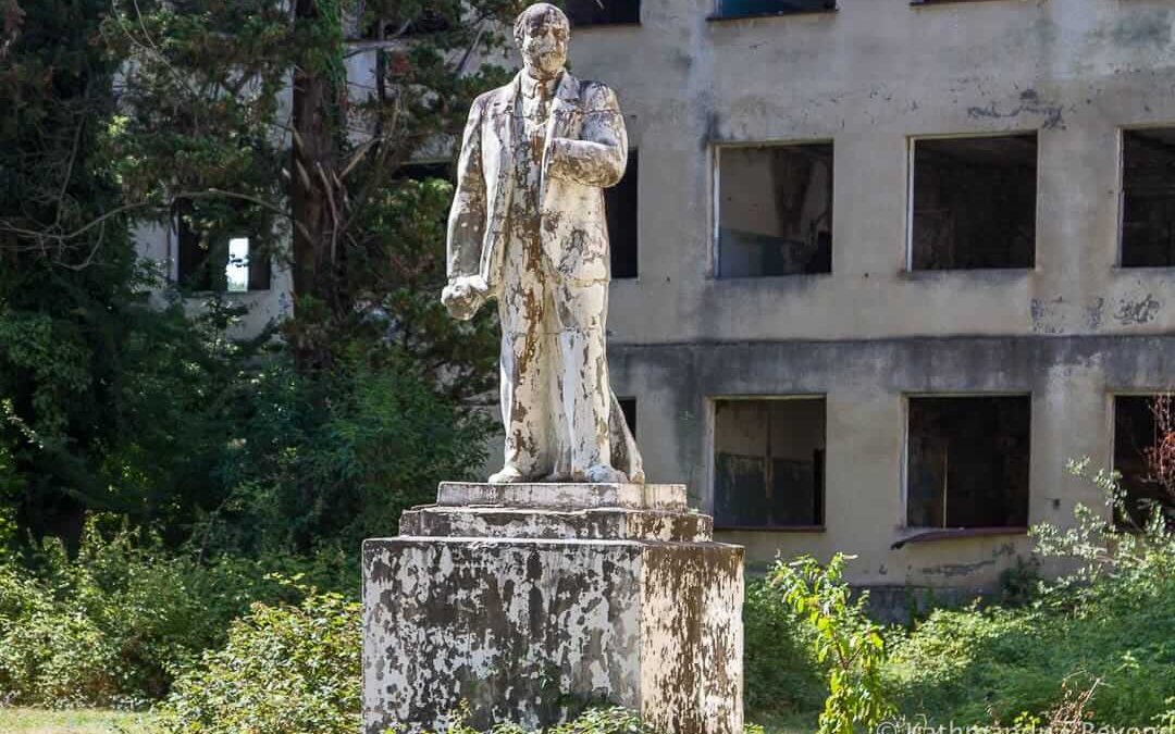 Monument to Vladimir Lenin