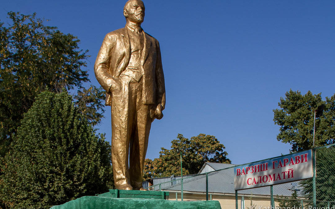 Monument to Vladimir Lenin